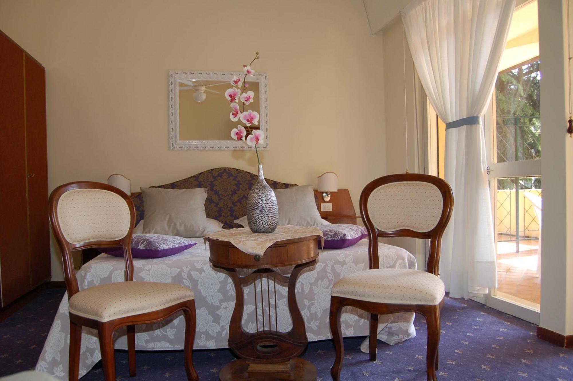 Hotel Broglia Sirmione Exterior photo