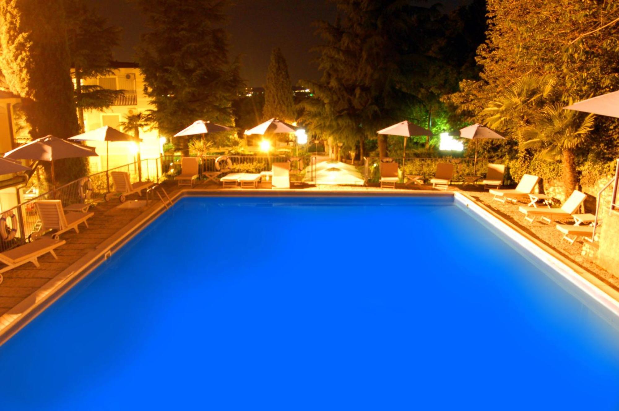 Hotel Broglia Sirmione Exterior photo