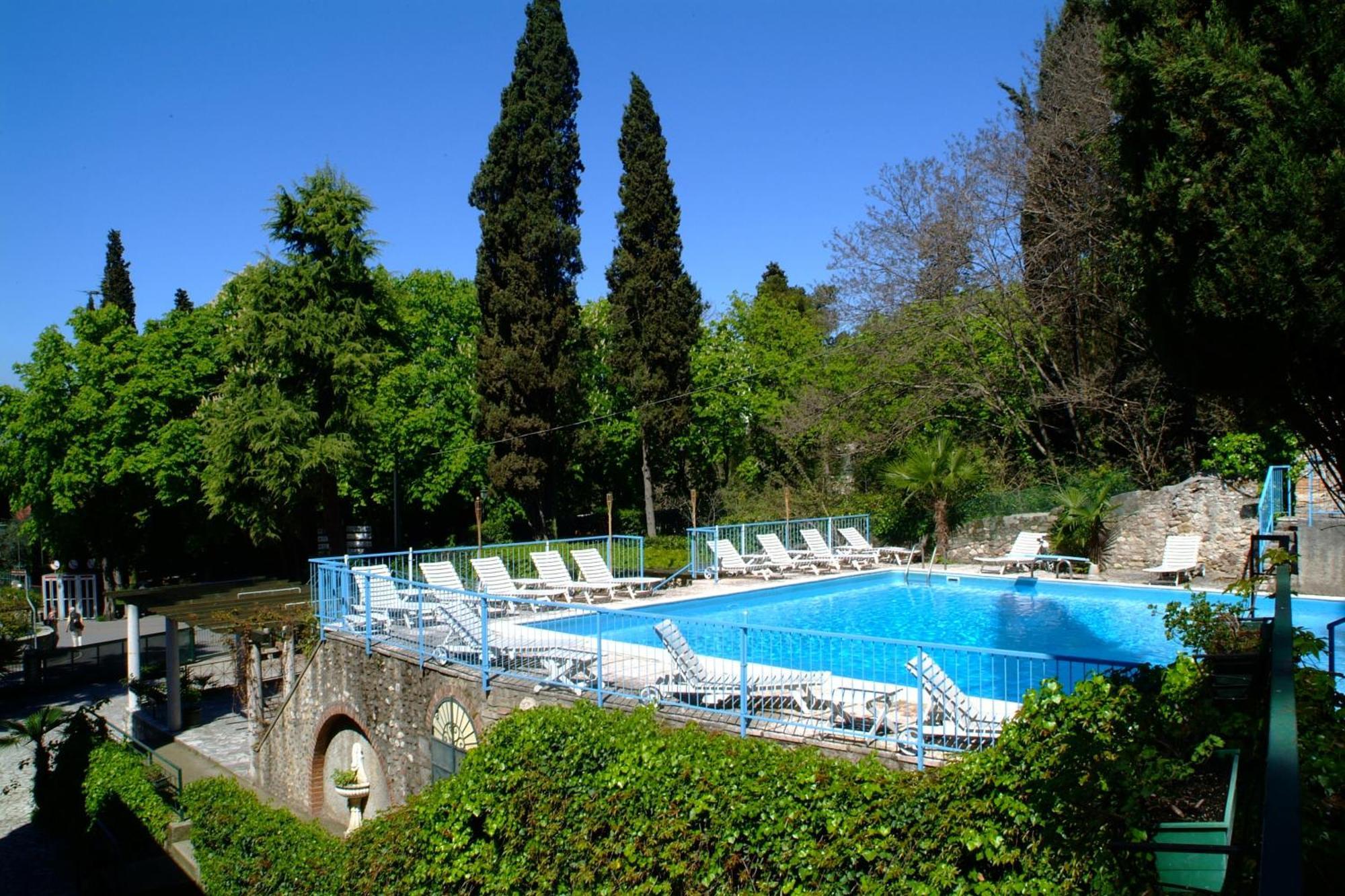 Hotel Broglia Sirmione Exterior photo