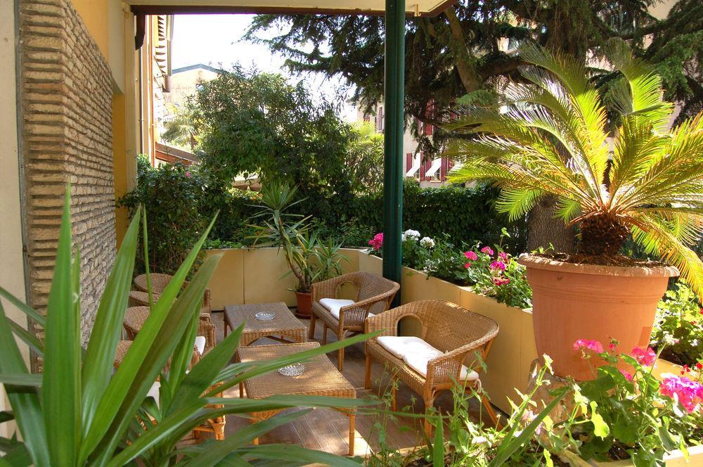 Hotel Broglia Sirmione Exterior photo