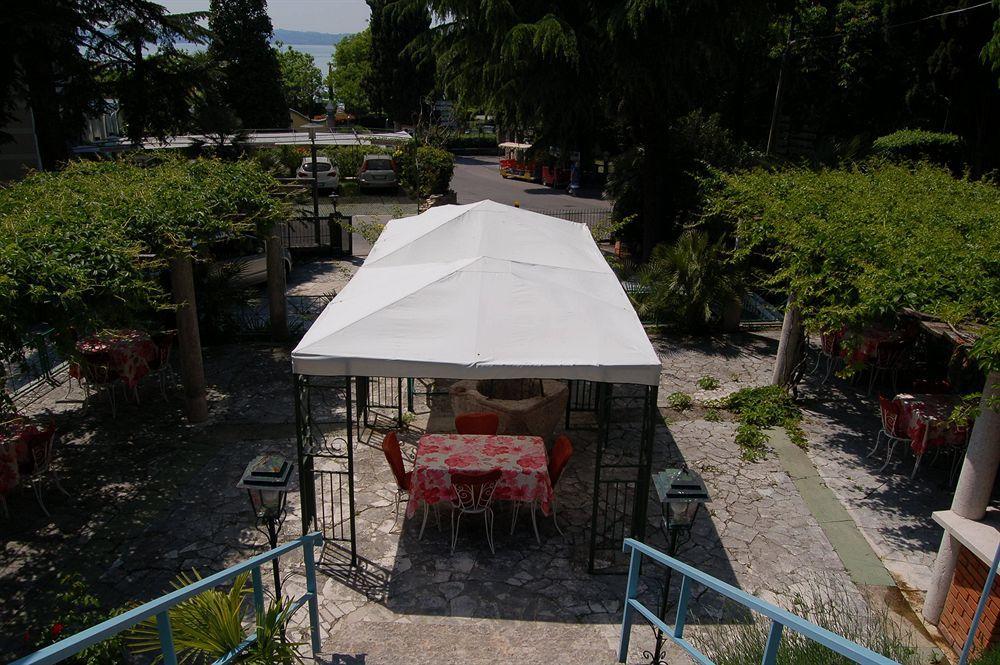 Hotel Broglia Sirmione Exterior photo